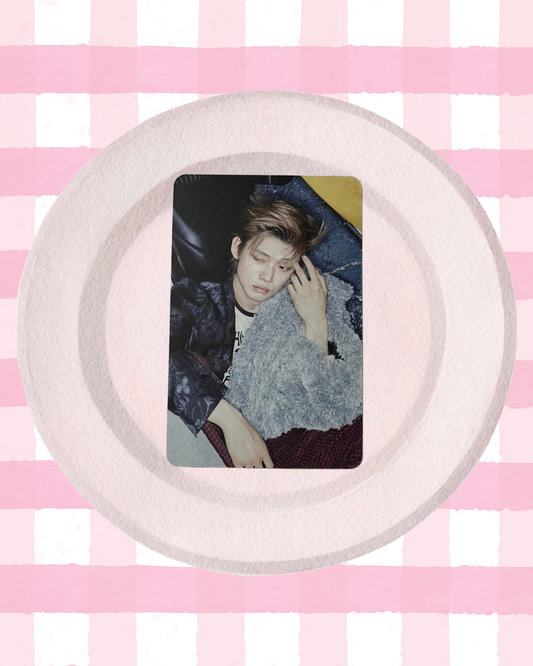 Official TXT YEONJUN Photocard 7TH YEAR: A MOMENT OF STILLNESS IN THE THORNS THORN VER. [Apple Music POB]
