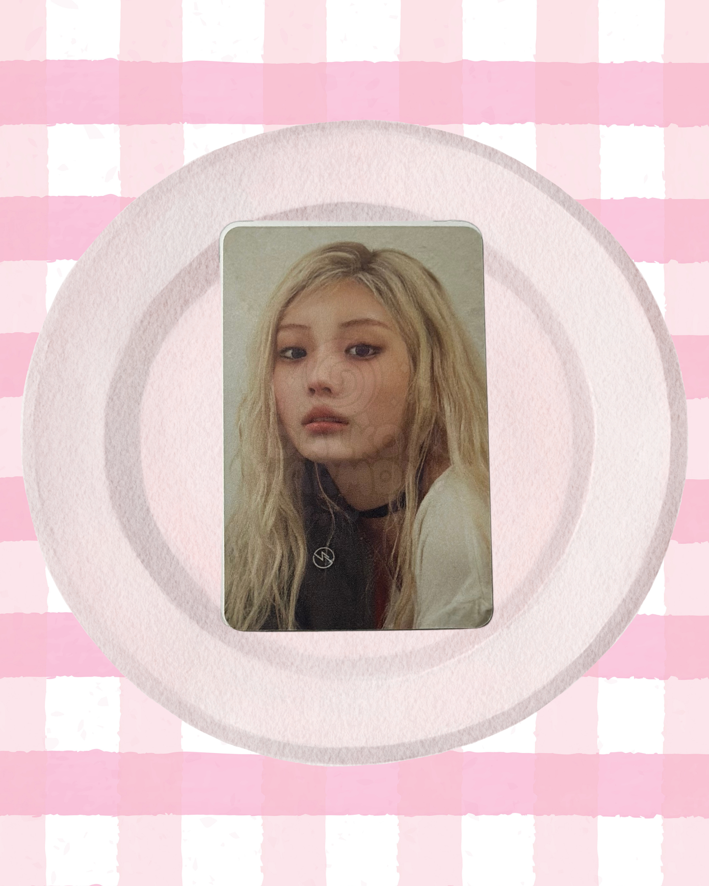 Official ILLIT Photocard Mamihlapinatapai [Apple Music POB]
