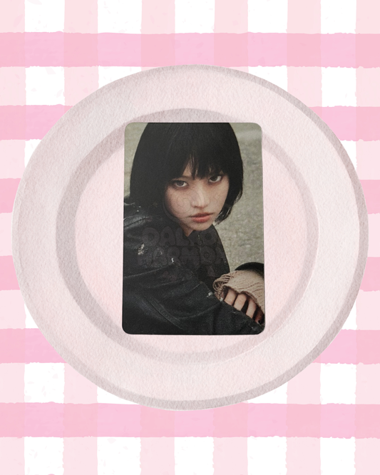 Official ILLIT Photocard Mamihlapinatapai [Apple Music POB]